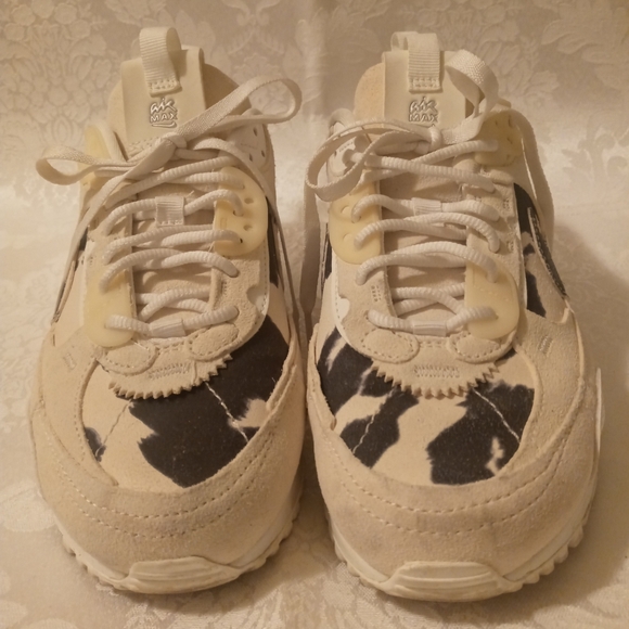 NIKE Women Cow Print Air Max 90 Futura Sneakers US 7.5 - Picture 2 of 12